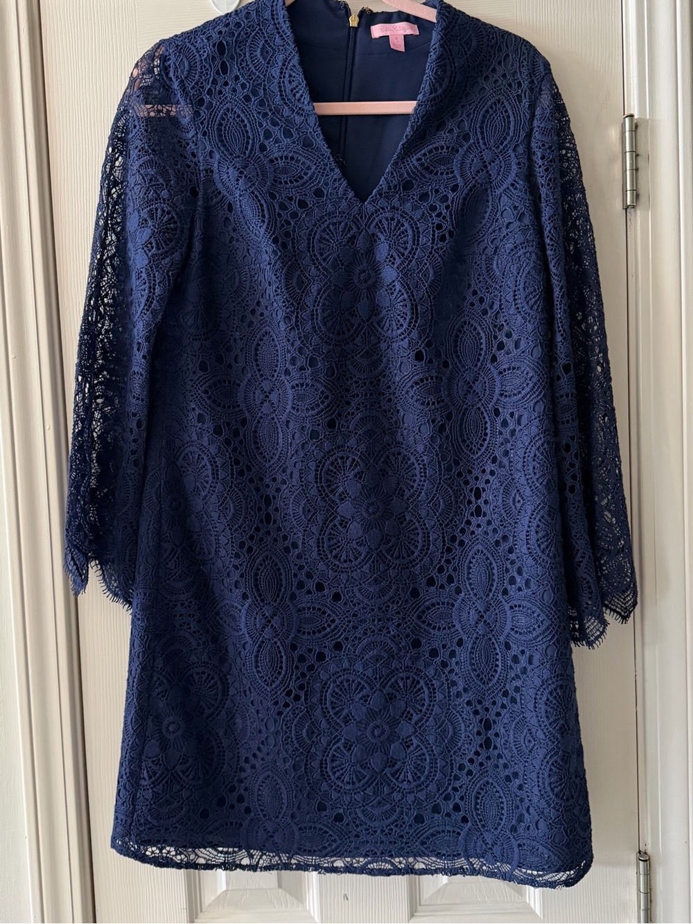 Lilly Pulitzer Felicity True Navy Sunburst Lace V-Neck Shift Dress 8 EUC